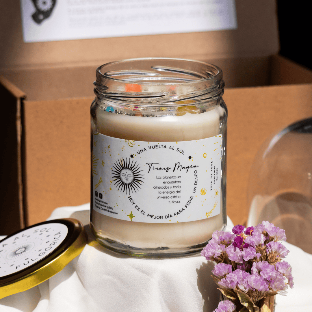 Vela para cumpleaños aromática de cera de soya Una Vuelta al Sol aroma a pastel de galleta 320 g