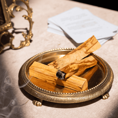 Varas de incienso de Palo Santo para meditación, chakras, alivio del estrés, limpias caja con 20 g.