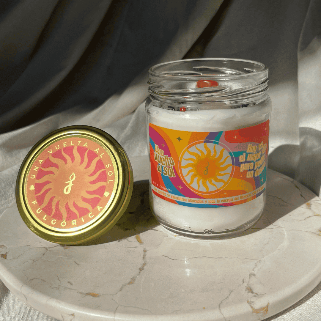 Vela para cumpleaños aromática de cera de soya Una Vuelta al Sol aroma a pastel de galleta 320 g